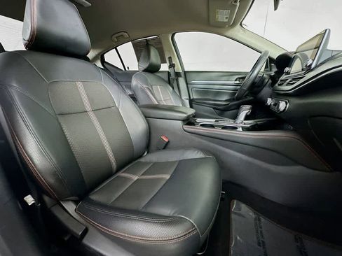 Used 2024 Nissan Altima 2.5 SR image 14