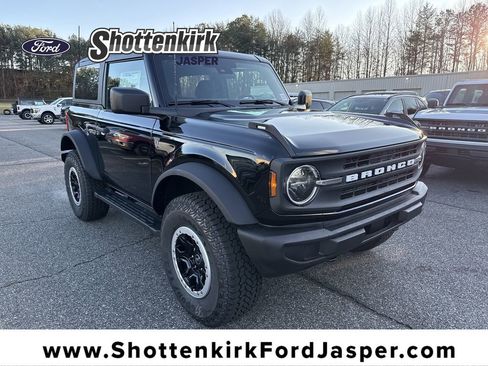 New 2025 Ford Bronco 2-Door w/ Sasquatch Package image 1