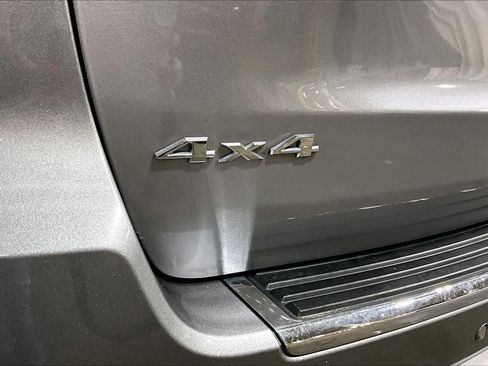 Used 2021 Jeep Grand Cherokee Overland AWD/4WD image 31