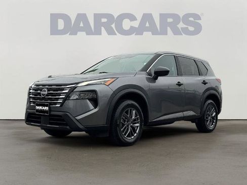 Used 2024 Nissan Rogue S image 3