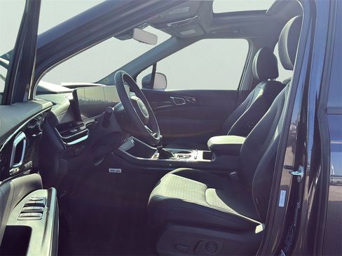 New 2026 Kia Carnival SX Prestige image 13