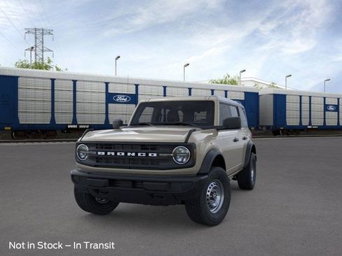 New 2025 Ford Bronco Base image 2
