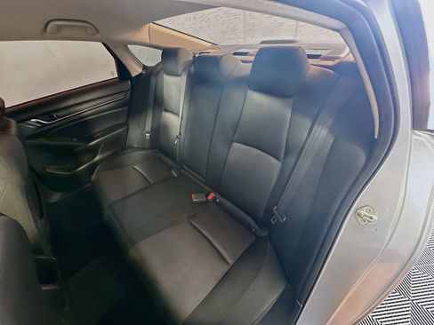 Used 2019 Honda Accord LX image 23