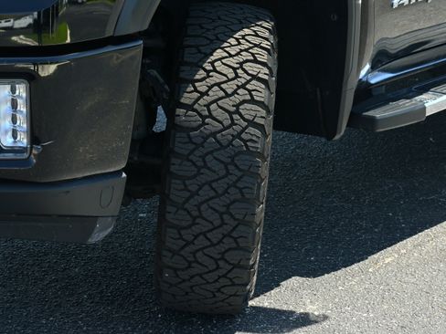 Used 2022 GMC Sierra 2500 AT4 w/ AT4 Preferred Package image 36