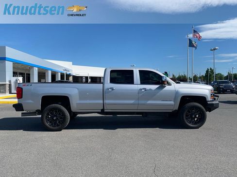 Used 2016 Chevrolet Silverado 2500 LTZ w/ Duramax Plus Package AWD/4WD image 8