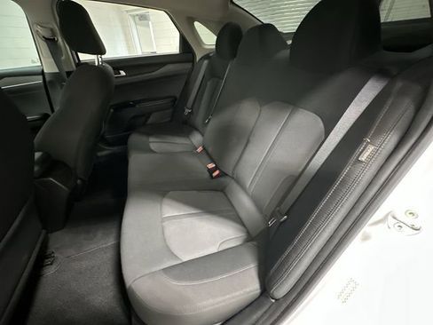 Used 2022 Kia K5 LX FWD image 19