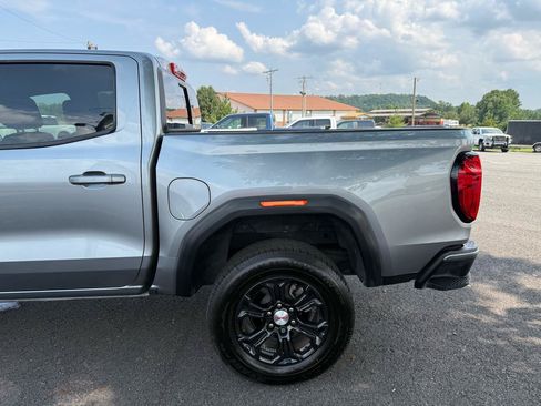 Used 2023 GMC Canyon Elevation w/ Elevation Premium Package RWD image 38