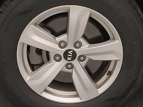 Used 2021 Kia Sorento LX FWD image 31
