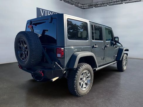 Used 2017 Jeep Wrangler Unlimited Rubicon w/ Connectivity Group AWD/4WD image 7