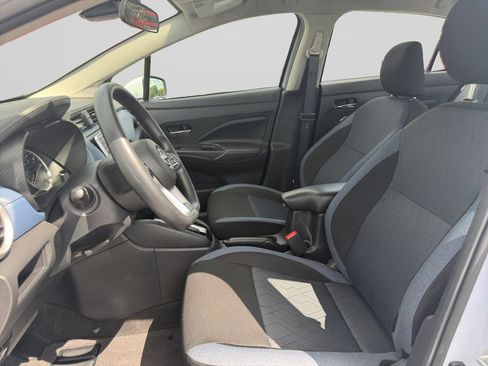 Used 2025 Nissan Versa SV w/ Trunk Package FWD image 10