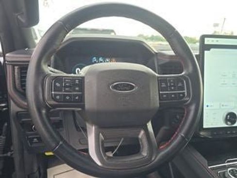 Used 2023 Ford Expedition Limited AWD/4WD image 21