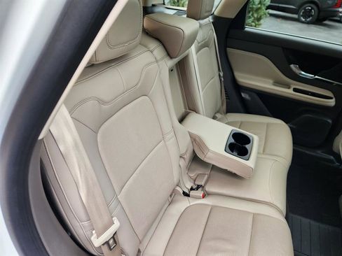 Used 2022 Lincoln Corsair AWD w/ Premium Package image 19