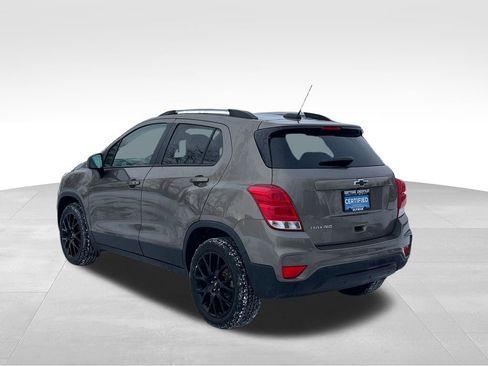 Certified 2022 Chevrolet Trax LT w/ Sport Edition image 5