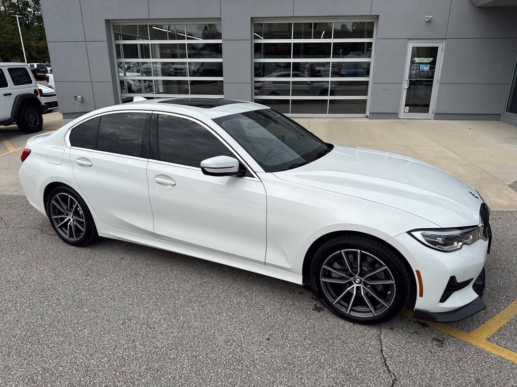 Used 2021 BMW 330i xDrive Sedan w/ Driving Assistance Package AWD/4WD image 6