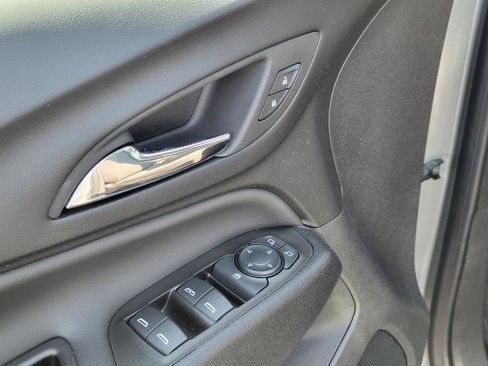 Used 2024 Chevrolet Equinox LT w/ LPO, Floor Liner Package FWD image 7
