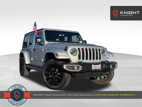 Used 2023 Jeep Wrangler Unlimited Sahara w/ Dual Top Group AWD/4WD image 1