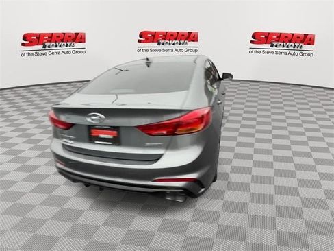 Used 2018 Hyundai Elantra Sport image 8