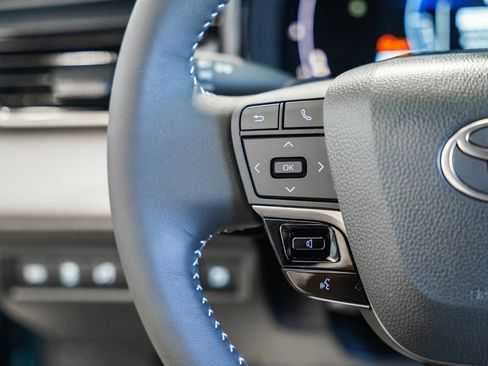 New 2026 Toyota Camry SE image 29