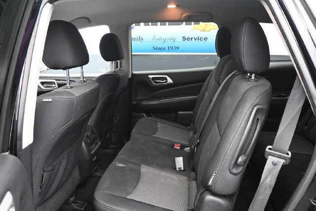 Used 2020 Nissan Pathfinder SV FWD image 8