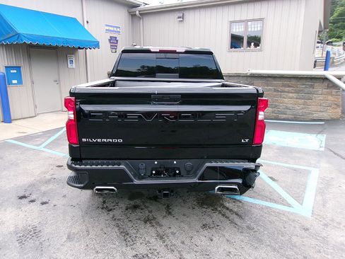 Used 2021 Chevrolet Silverado 1500 LT Trail Boss w/ Convenience Package II image 6