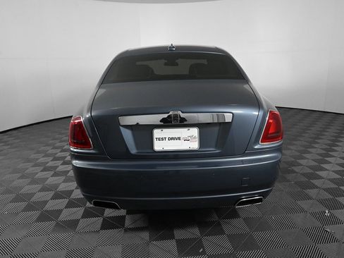 Used 2010 Rolls-Royce Ghost image 27