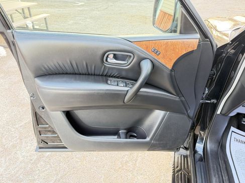 Used 2021 Nissan Armada SL w/ Captain's Chairs Package image 16