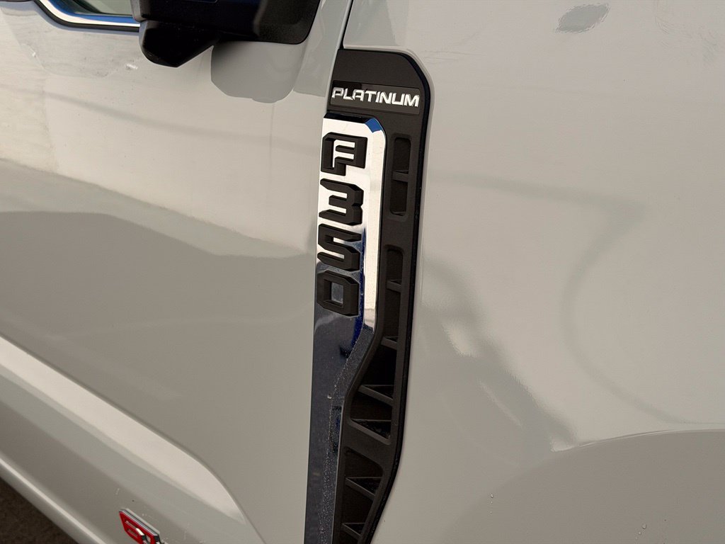 Used 2026 Ford F350 Platinum w/ Platinum Plus Package AWD/4WD image 9