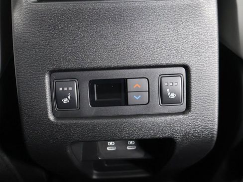Used 2025 Mitsubishi Outlander SEL AWD/4WD image 54