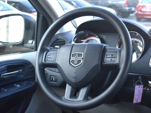 Used 2013 Dodge Grand Caravan American Value Package image 12