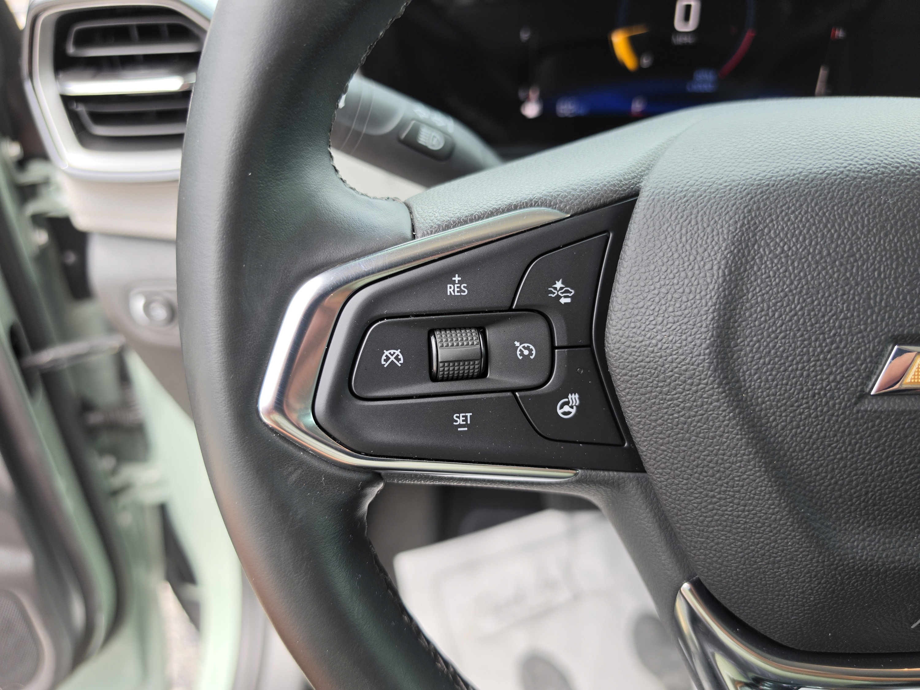 Used 2025 Chevrolet TrailBlazer LT w/ Convenience Package FWD image 33