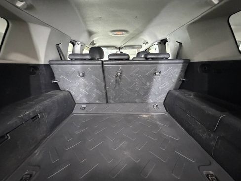 Used 2007 Toyota FJ Cruiser 4WD image 19