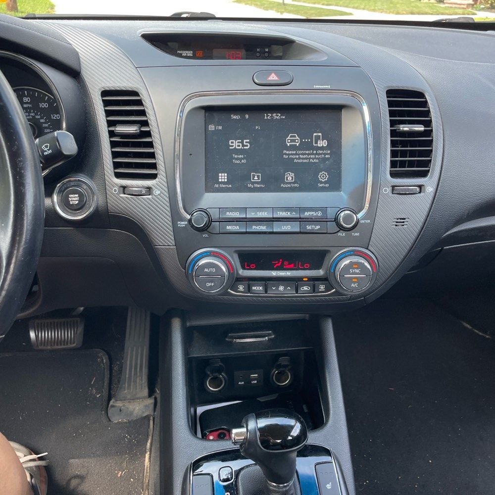 Used 2017 Kia Forte EX FWD image 10