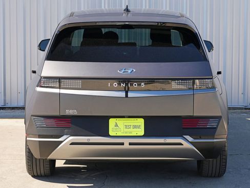 Used 2024 Hyundai Ioniq 5 SEL image 48