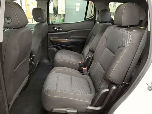 Used 2021 GMC Acadia SLE w/ Driver Convenience Package image 7