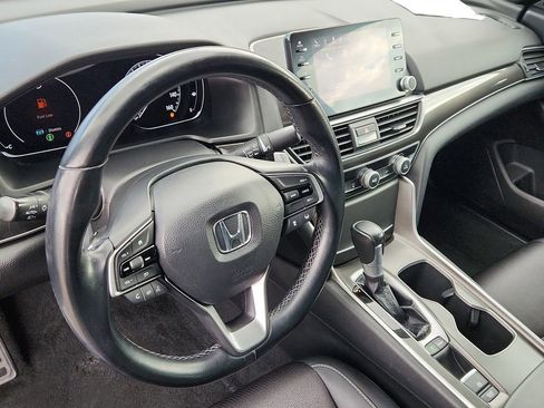 Used 2020 Honda Accord Sport image 9
