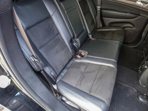 Used 2020 Jeep Grand Cherokee Altitude AWD/4WD image 7