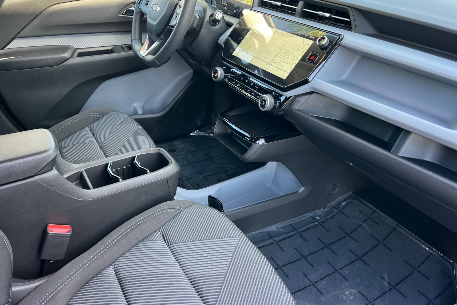New 2027 Chevrolet Bolt LT FWD image 18