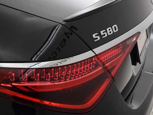 Certified 2023 Mercedes-Benz S 580 4MATIC Sedan image 13