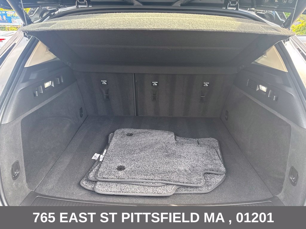 Used 2023 Buick Envision Avenir AWD/4WD image 23