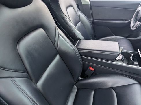 Used 2020 Tesla Model Y Long Range image 13