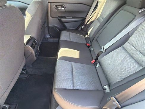 Certified 2024 Nissan Rogue SV image 18