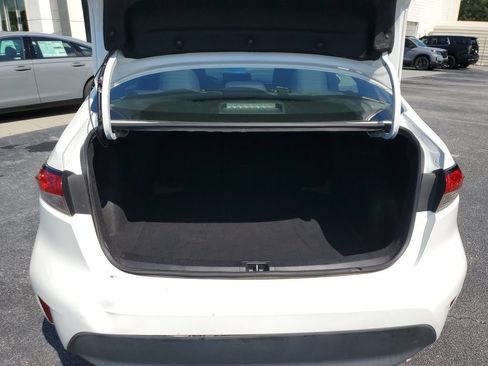 Used 2023 Toyota Corolla LE FWD image 9