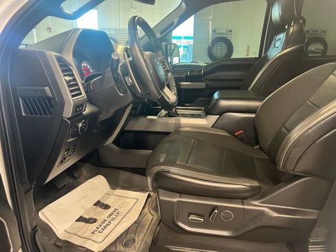 Used 2019 Ford F150 Raptor w/ Equipment Group 802A Luxury AWD/4WD image 24