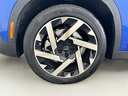 Certified 2025 MINI Cooper Countryman S w/ Comfort Package Max image 31