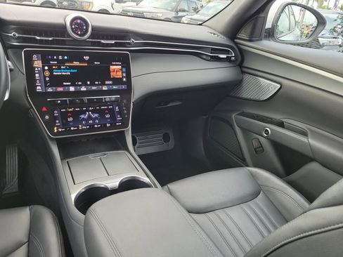 Used 2023 Maserati Grecale GT AWD/4WD image 23