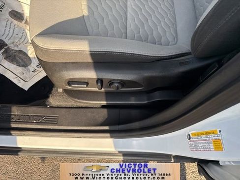 Used 2021 Chevrolet Equinox LS w/ LS Convenience Package image 13