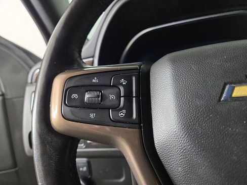 Used 2022 Chevrolet Suburban High Country image 23