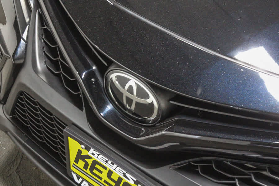 Used 2023 Toyota Camry SE FWD image 12