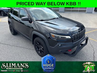 Used 2019 Jeep Cherokee Trailhawk w/ Cold Weather Group