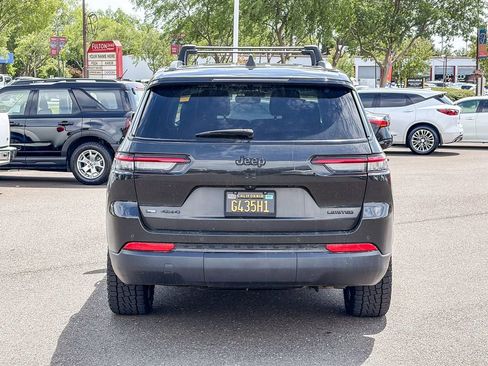 Used 2023 Jeep Grand Cherokee L Limited w/ Luxury Tech Group II image 3